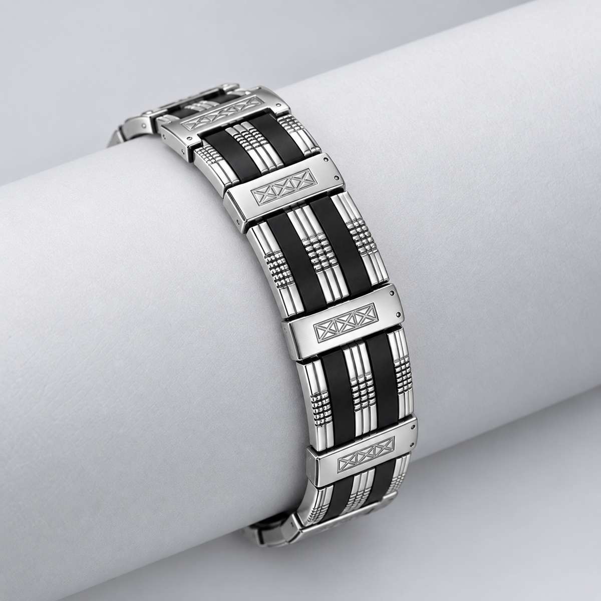 Schakelarmband zwart gestreept | vouwsluiting | 15mm breed